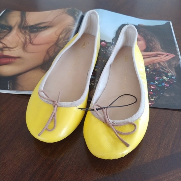 Gap canvas flats with bows 8 - Picture 1 of 6